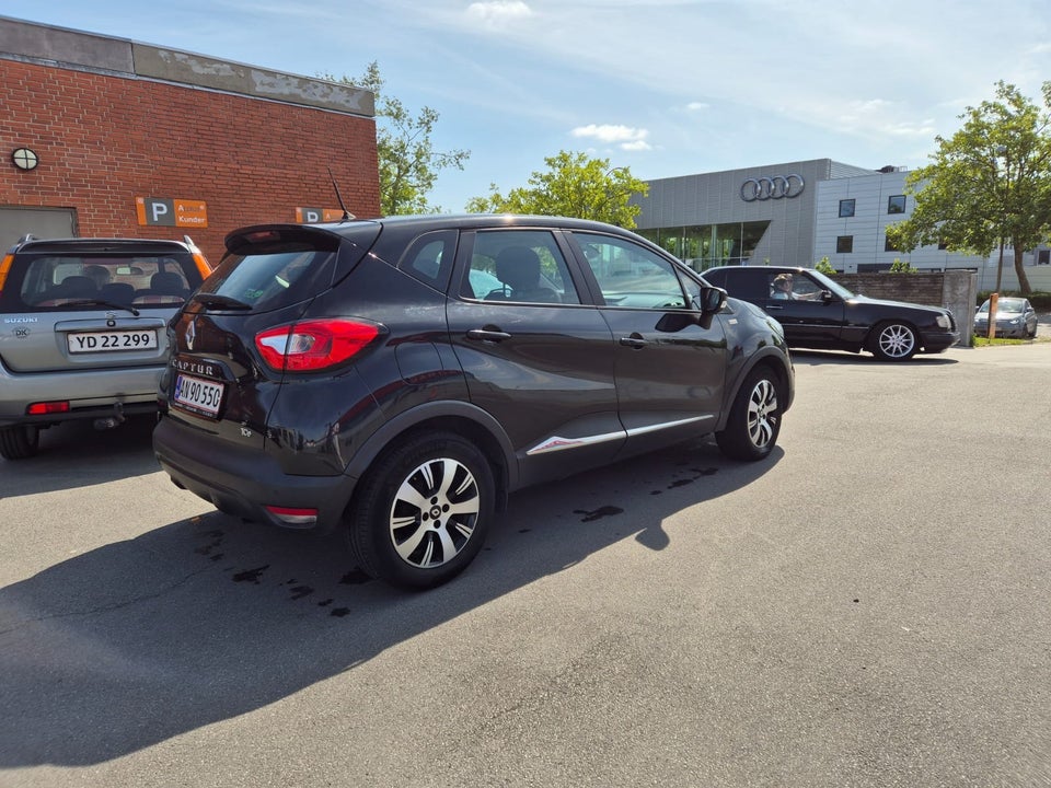 Renault Captur 0,9 TCe 90 Formula Edition 5d