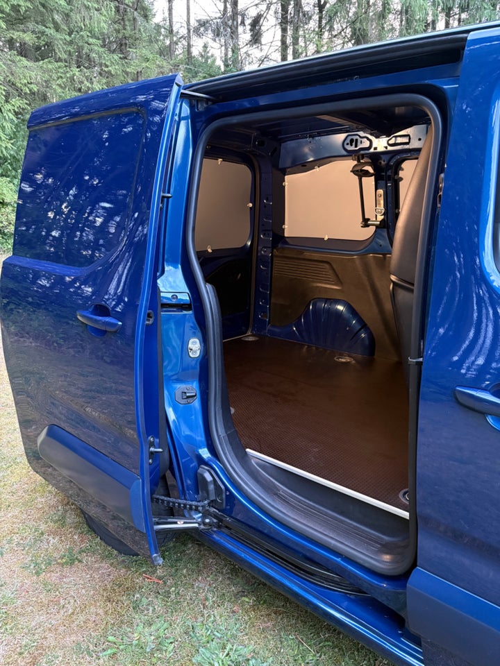 Peugeot Partner 1,5 BlueHDi 130 L1V1 Ultimate EAT8 Van