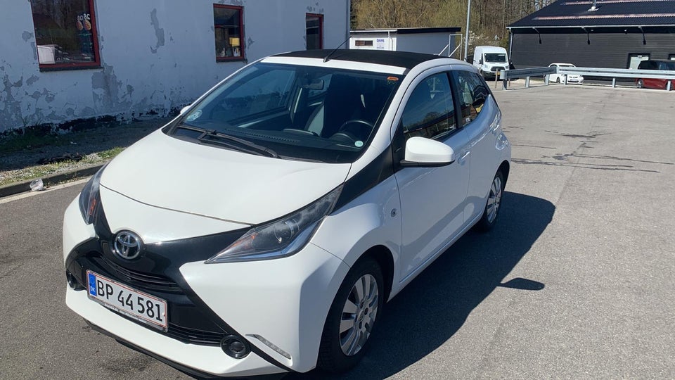 Toyota Aygo 1,0 VVT-i x-sky 5d