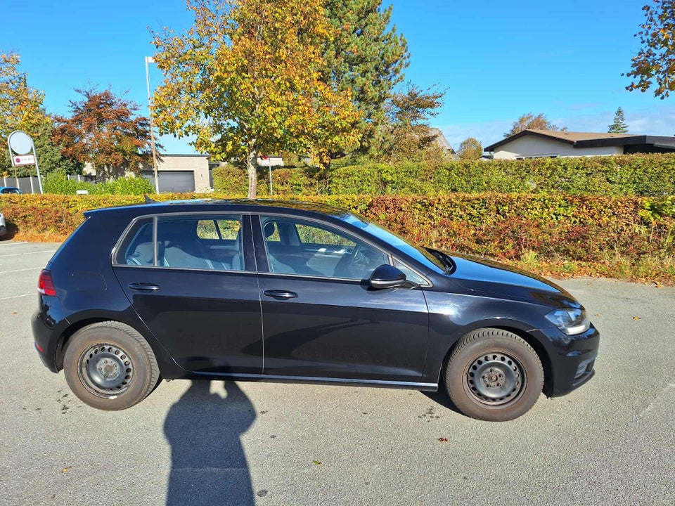 VW Golf VII 1,0 TSi 85 Trendline 5d