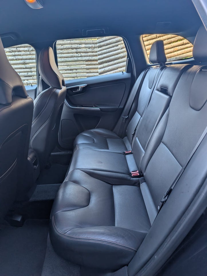 Volvo XC60 2,0 D4 190 Summum aut. 5d