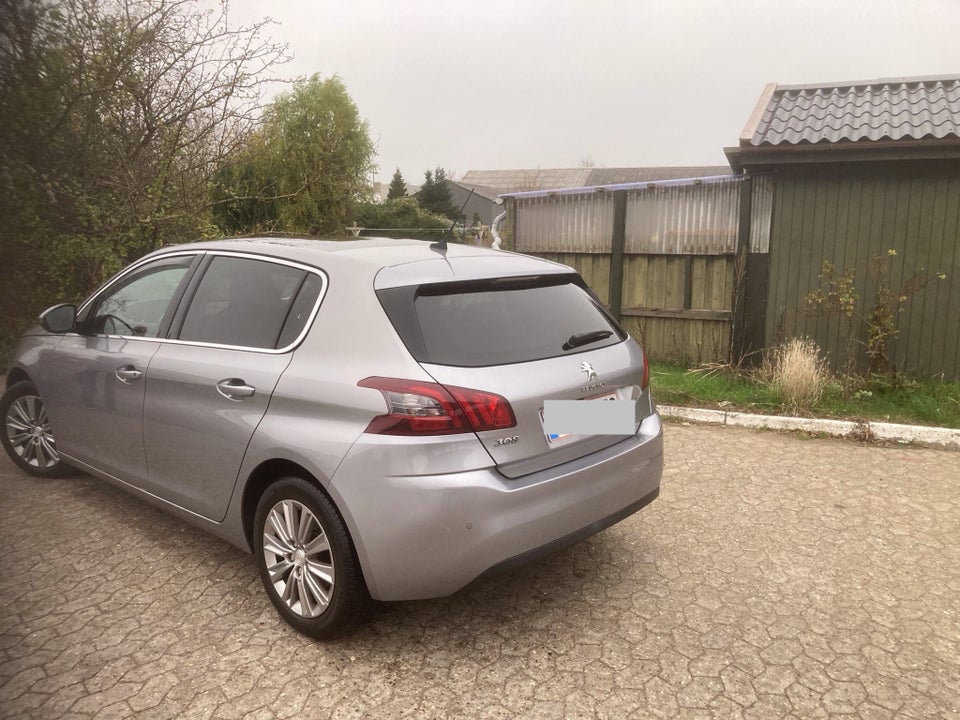 Peugeot 308 1,6 BlueHDi 120 Allure Sky 5d