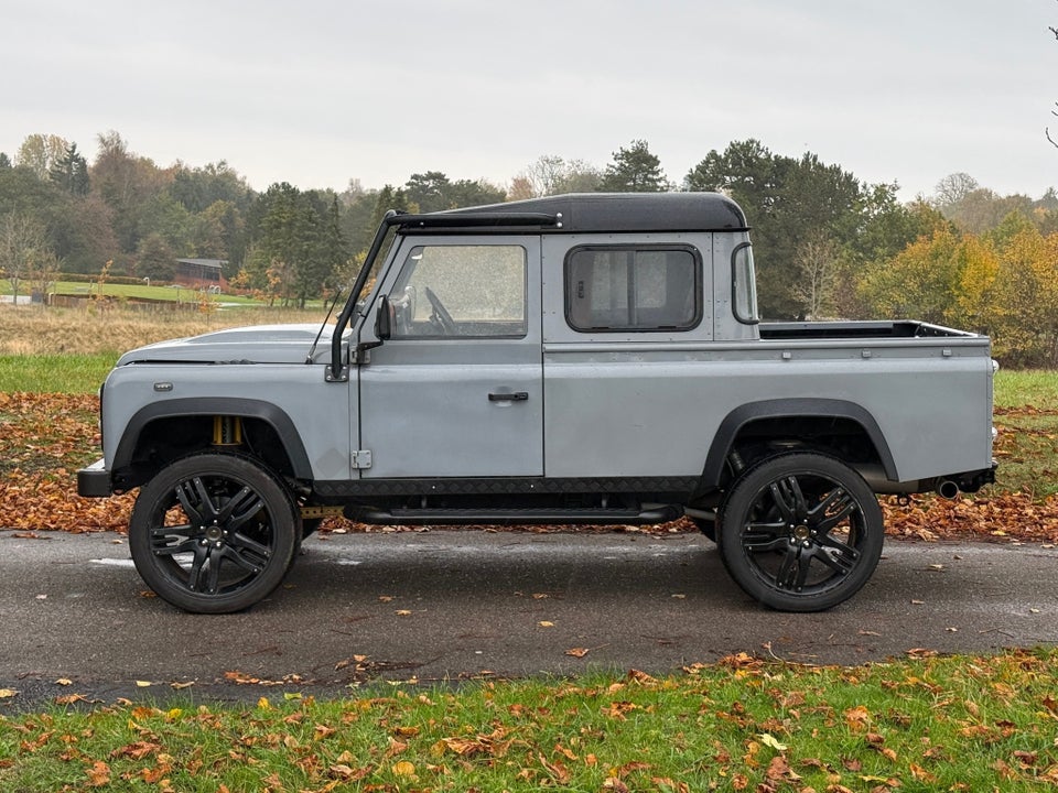 Land Rover Defender 110 6,2 V8 Crew Cab aut. 2d