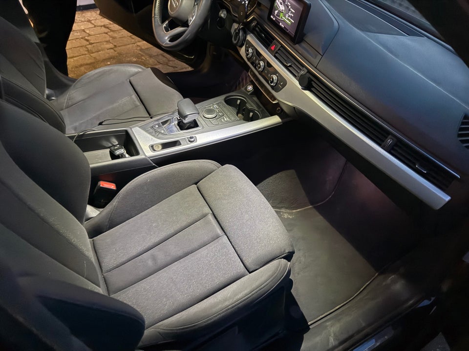 Audi A4 40 TFSi Prestige Tour Avant S-tr. 5d