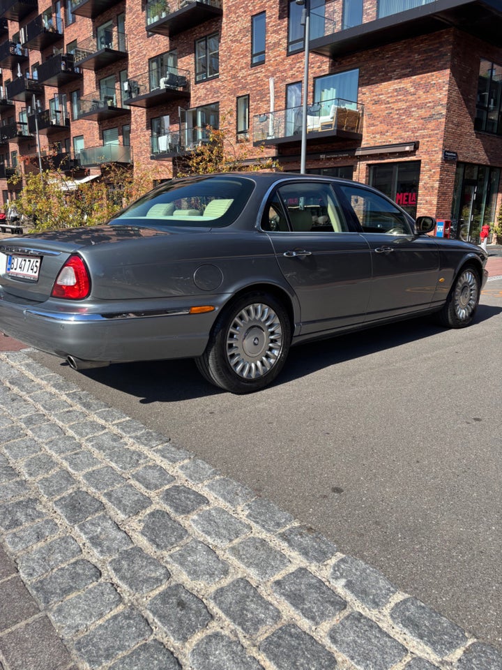 Jaguar XJ6 3,0 Classic aut. 4d