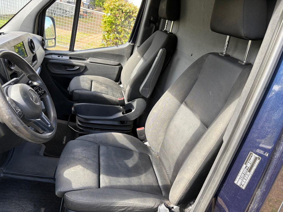 Mercedes Sprinter 319 3,0 CDi A2 Kassevogn aut. RWD