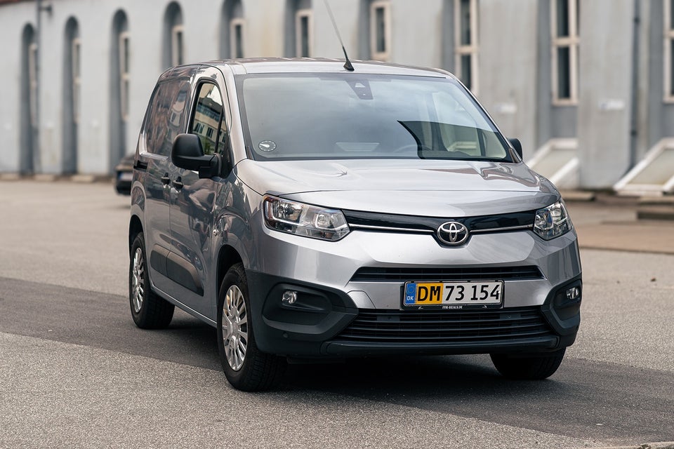 Toyota ProAce City 1,2 T 110 Medium Comfort 5d