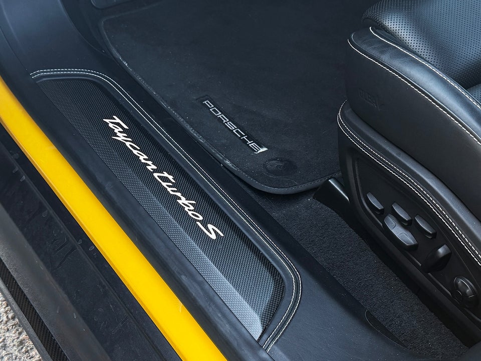 Porsche Taycan Turbo S Performance+ 4d