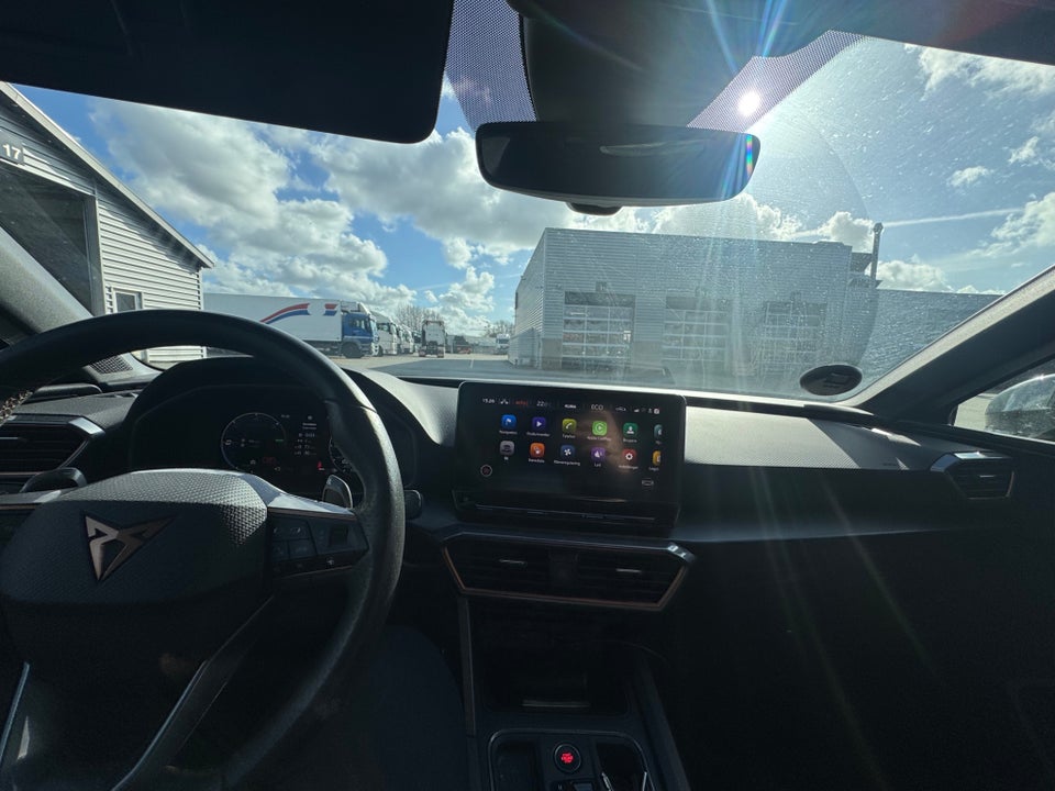 Cupra Leon 1,5 eTSi High Sportstourer DSG 5d