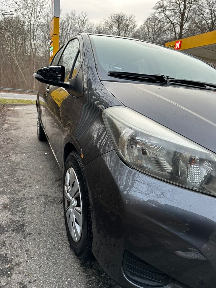 Toyota Yaris 1,0 VVT-i T1 5d