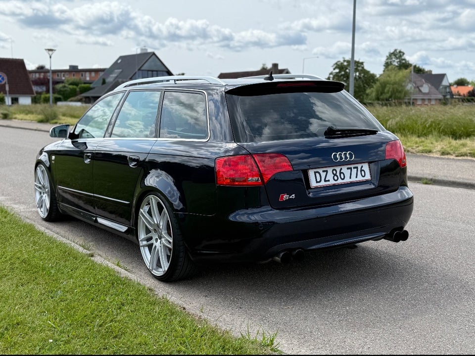 Audi S4 4,2 V8 Avant quattro 5d