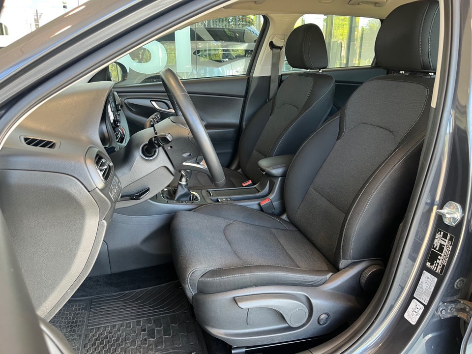 Hyundai i30 1,0 T-GDi Essential stc. 5d