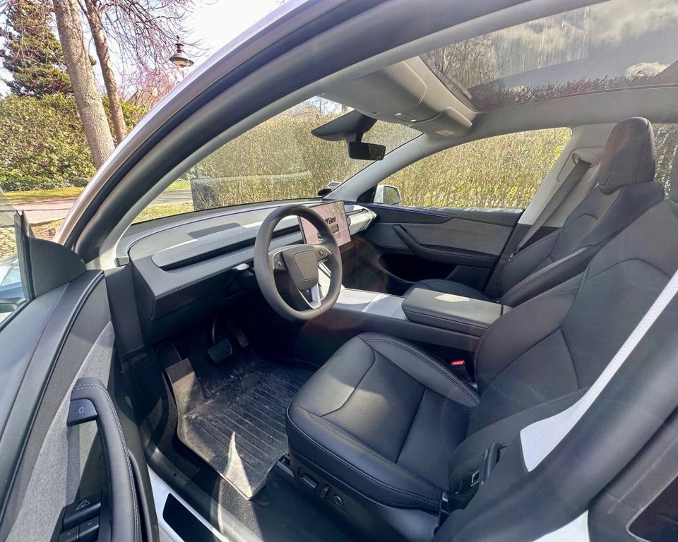 Tesla Model Y Premium Long Range RWD 5d