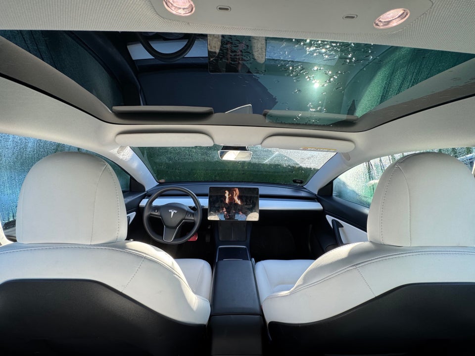 Tesla Model 3 Long Range AWD 4d