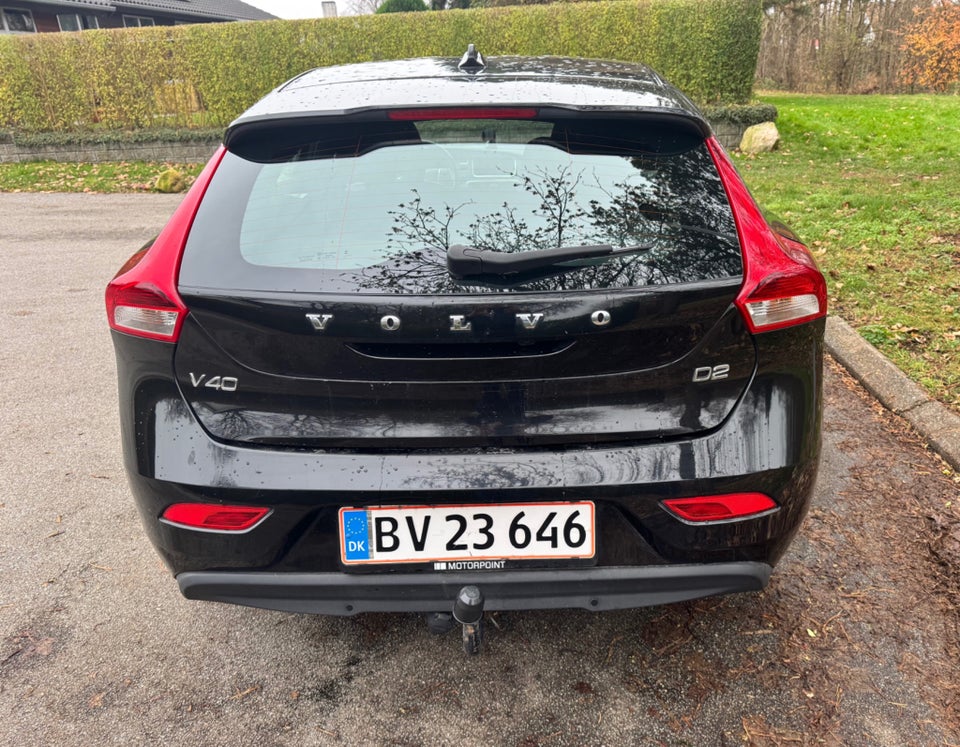 Volvo V40 2,0 D2 120 Momentum aut. 5d