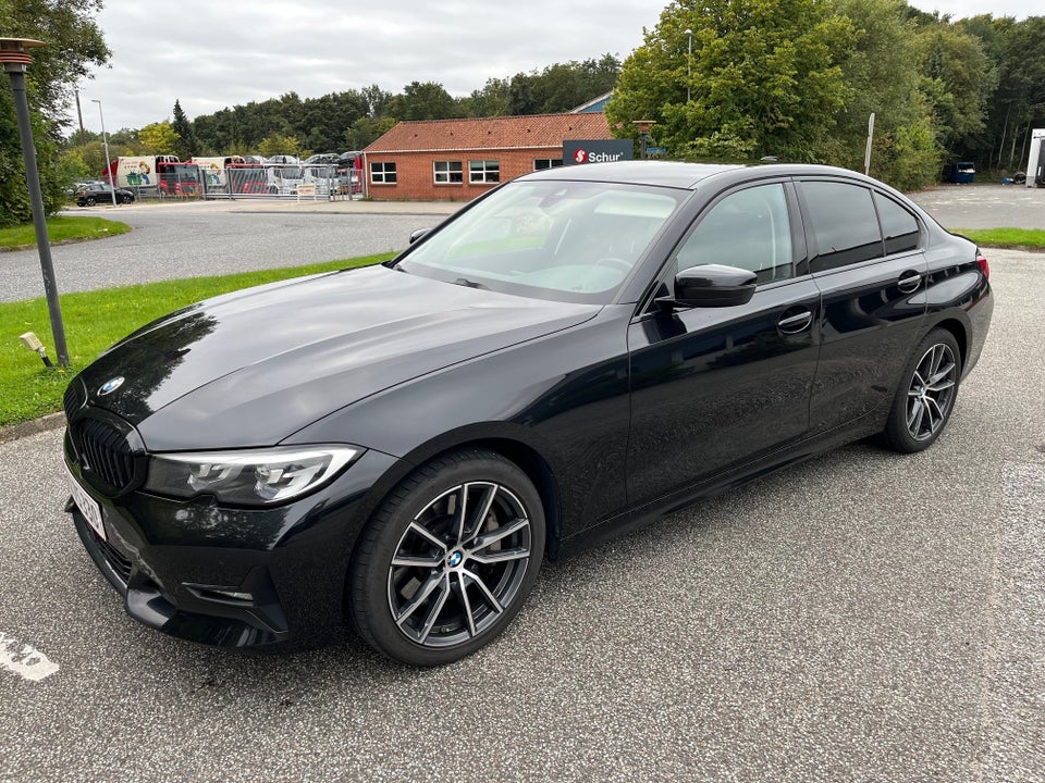 BMW 330d 3,0 Sport Line aut. 4d