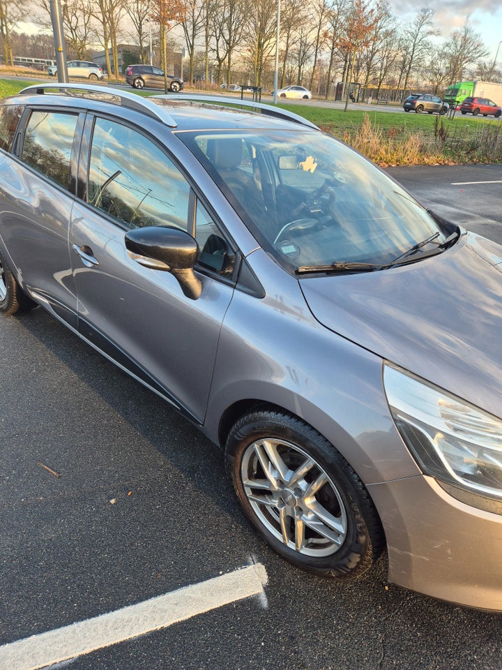 Renault Clio IV 1,5 dCi 75 Limited Sport Tourer 5d