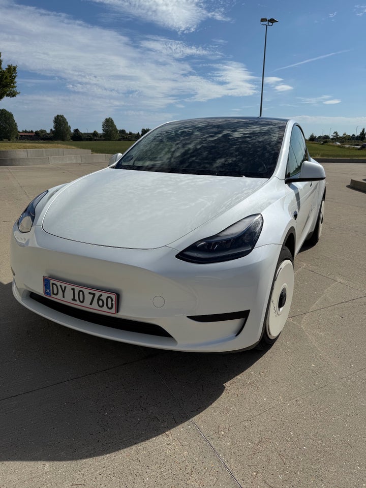 Tesla Model Y RWD 5d