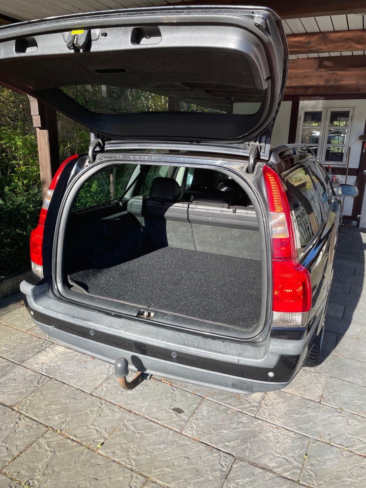 Volvo V70 2,4 T5 aut. 5d