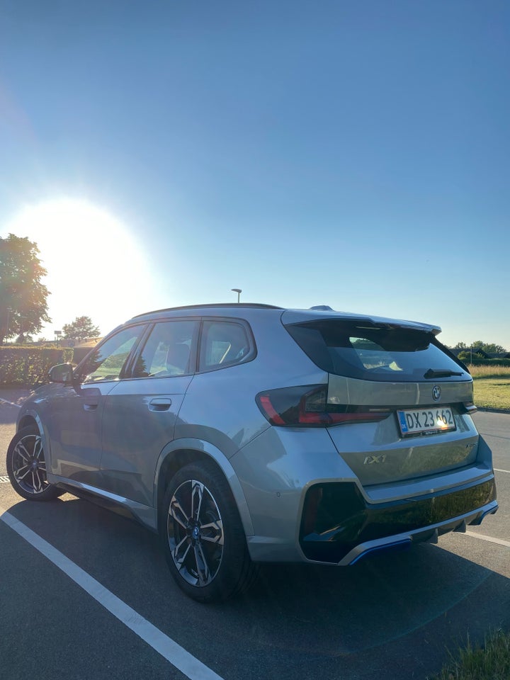 BMW iX1 xDrive30 Fully Charged M-Sport 5d