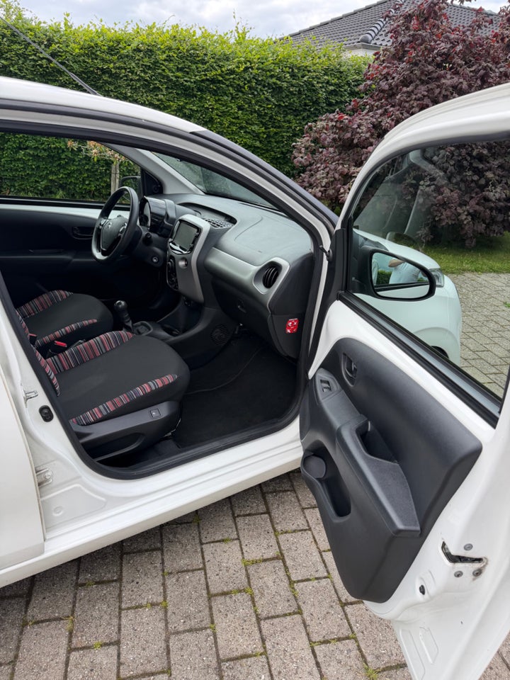 Citroën C1 1,0 VTi Iconic 5d
