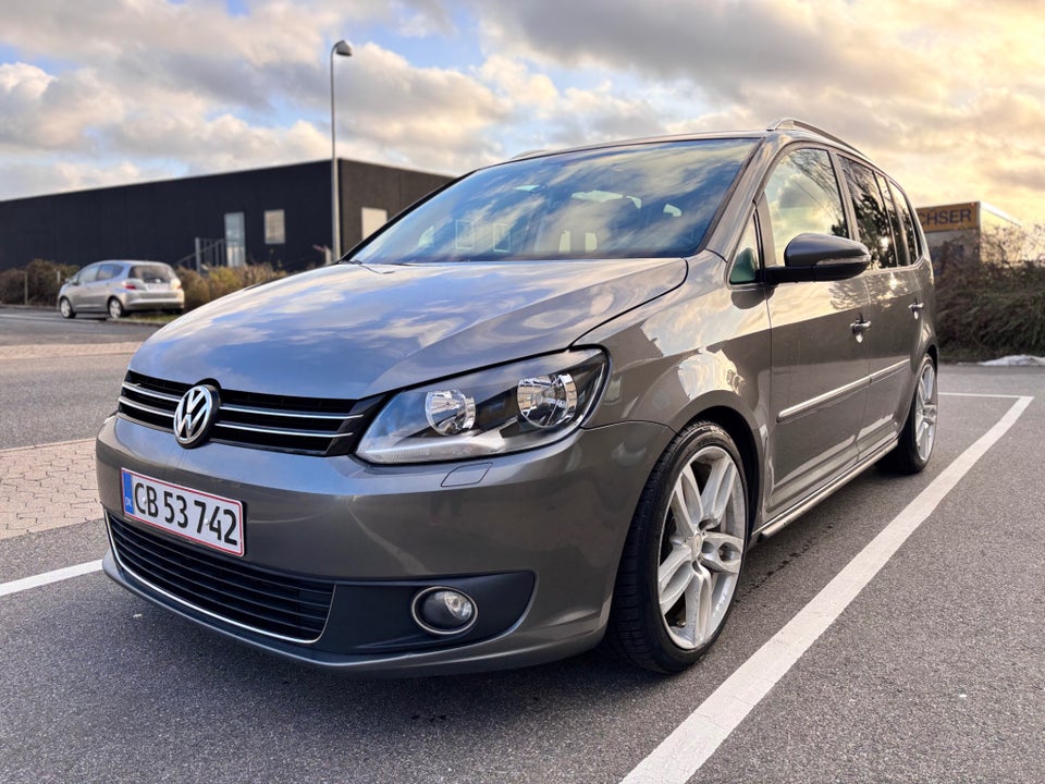 VW Touran 2,0 TDi 140 Comfortline BMT 7prs 5d