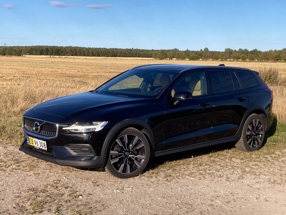 Volvo V60 CC 2,0 T5 252 Inscription aut. AWD Van 5d