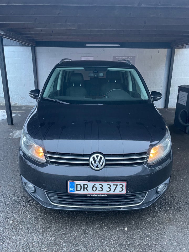 VW Touran 2,0 TDi 140 Highline DSG BMT 7prs 5d