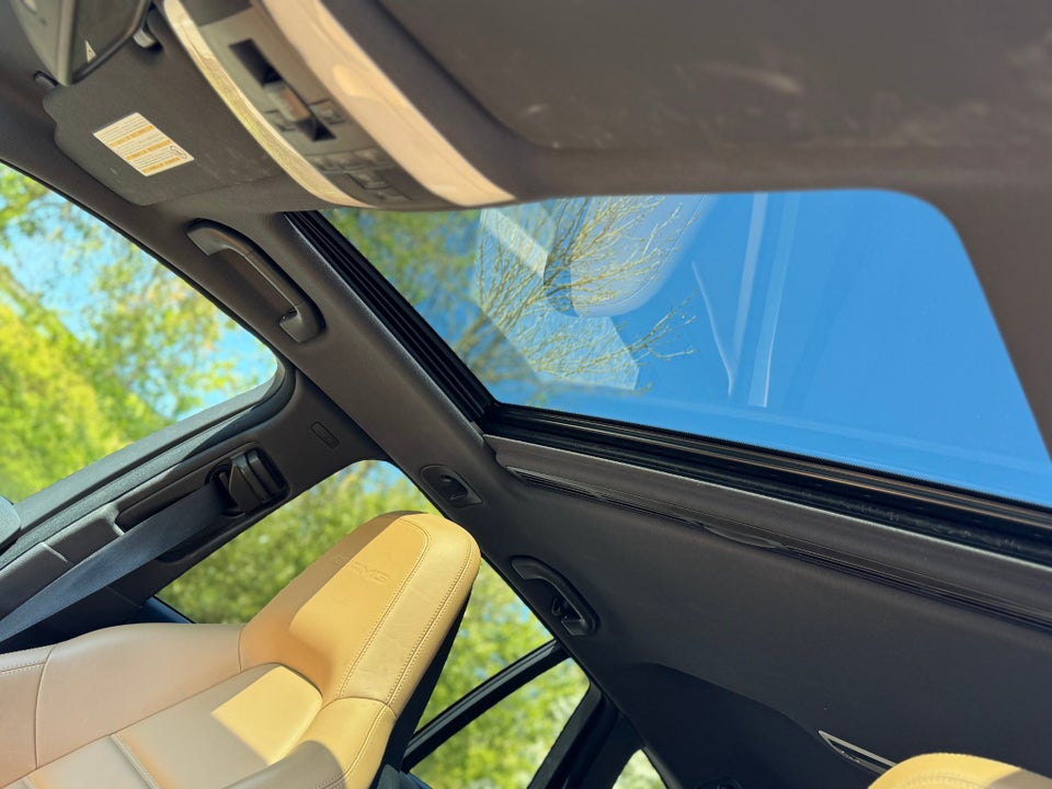 Mercedes C63 6,3 AMG Performance stc. aut. 5d