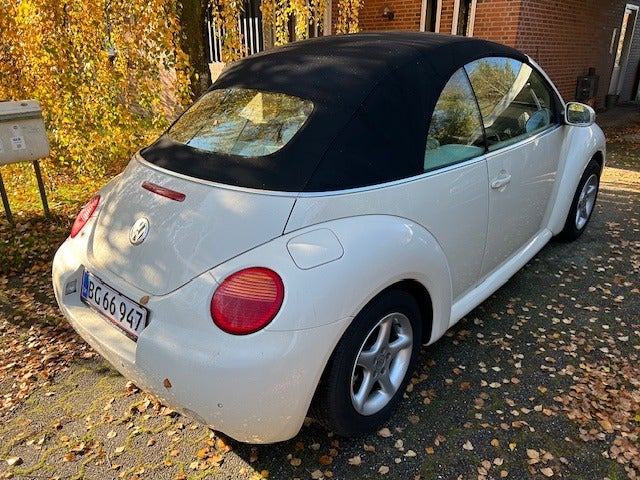 VW New Beetle 2,0 Highline Cabriolet aut. 2d