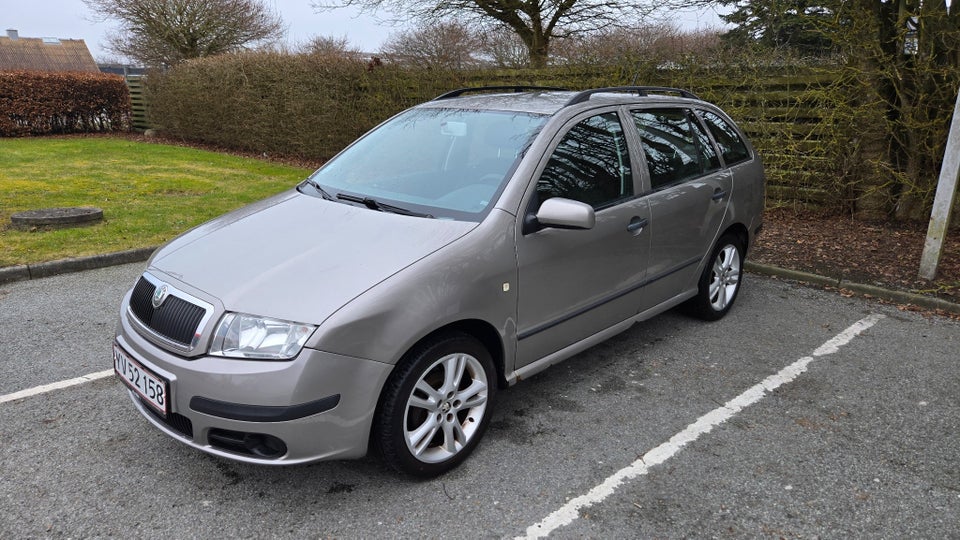 Skoda Fabia 1,4 16V 80 Comfort Combi 5d