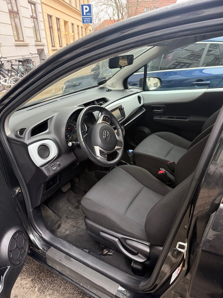 Toyota Yaris 1,5 Hybrid H2 Touch CVT 5d