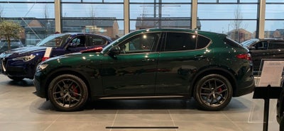 Alfa Romeo Stelvio 2,0 T 250 Sprint aut. Q4 5d