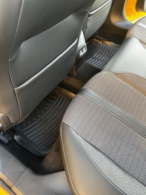 Peugeot 208 1,2 PureTech 100 Allure EAT8 5d