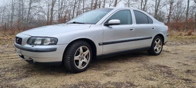Volvo S60 2,4 140 Momentum 4d