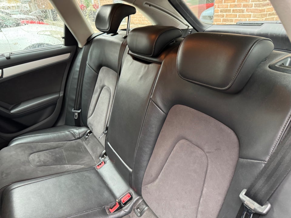 Audi A4 2,0 TDi 143 Avant Multitr. 5d