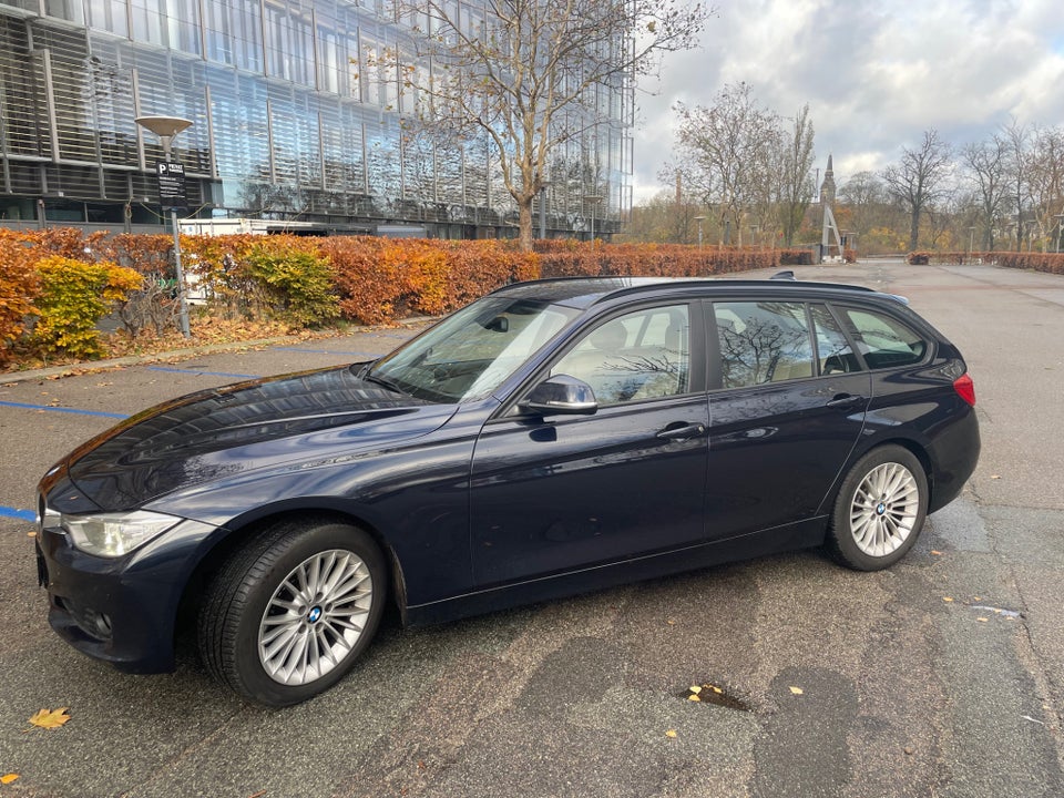 BMW 330d 3,0 Touring Luxury Line aut. 5d