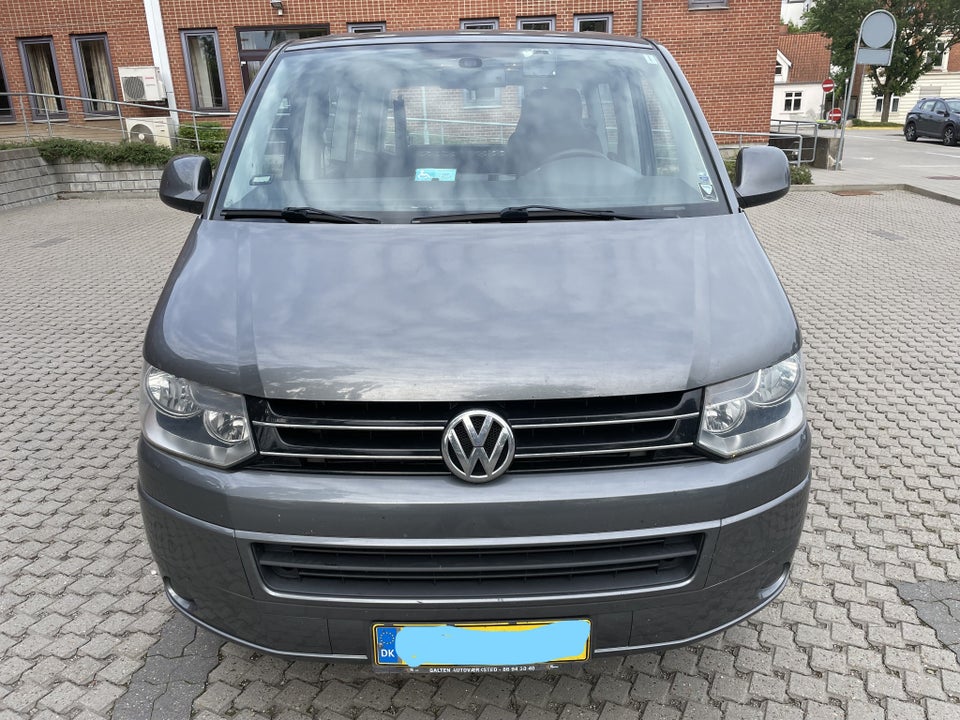 VW Caravelle 2,0 TDi 140 Comfortline DSG lang 4d