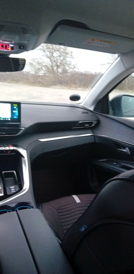 Peugeot 3008 1,6 Hybrid Allure Limited EAT8 5d