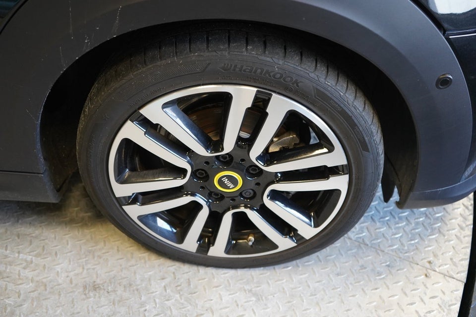 MINI Cooper SE Yours Trim 3d