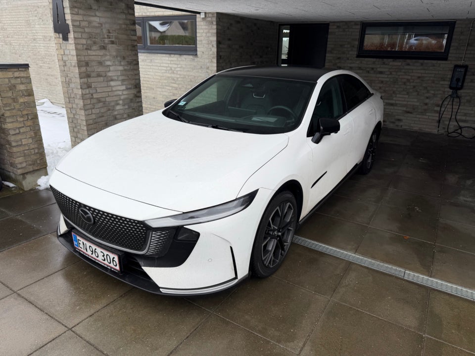 Mazda 6e Takumi Long Range 5d