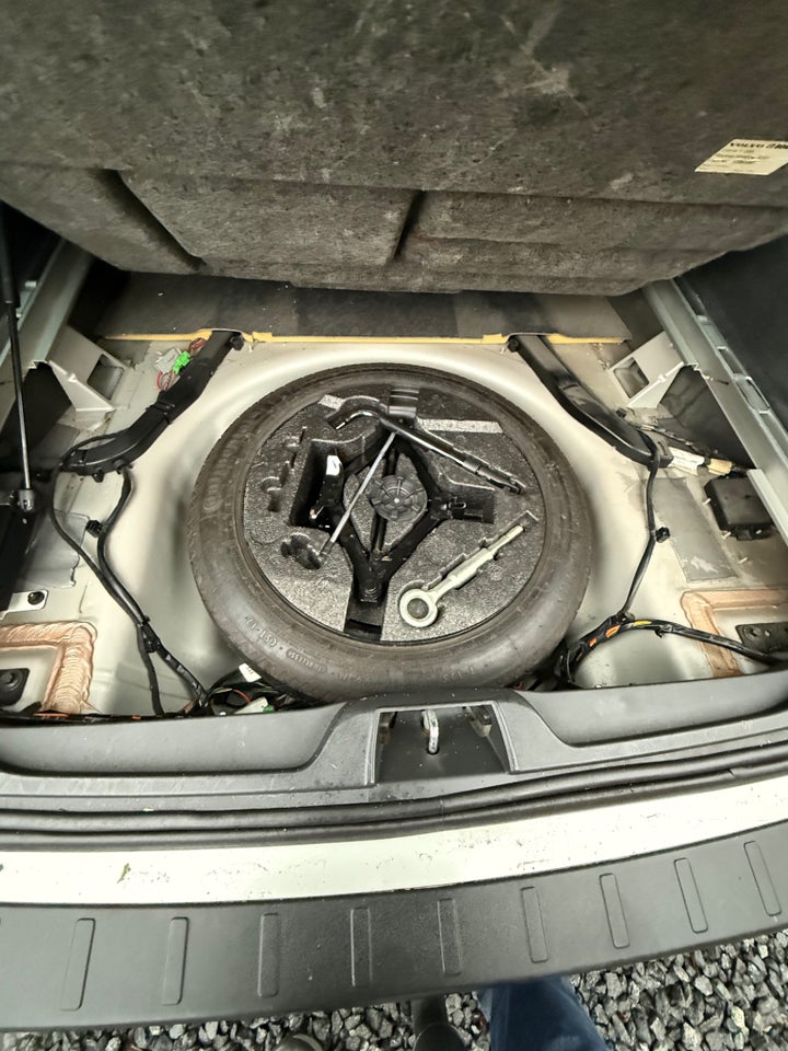 Volvo V70 2,4 D5 205 Summum aut. 5d