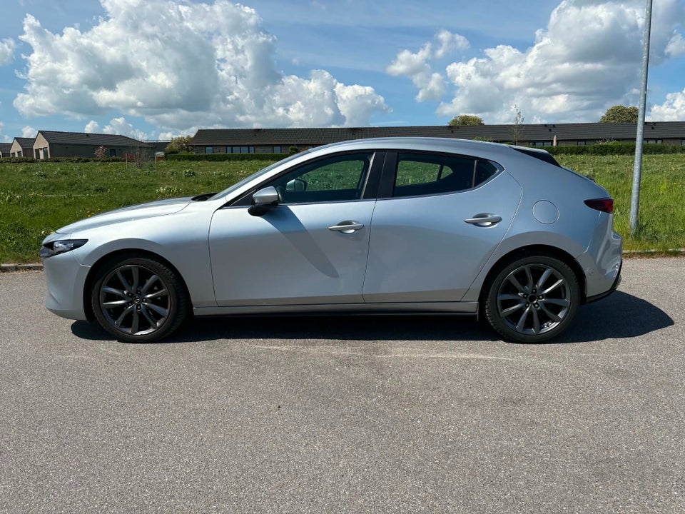 Mazda 3 2,0 SkyActiv-G 122 Sky Tech 5d