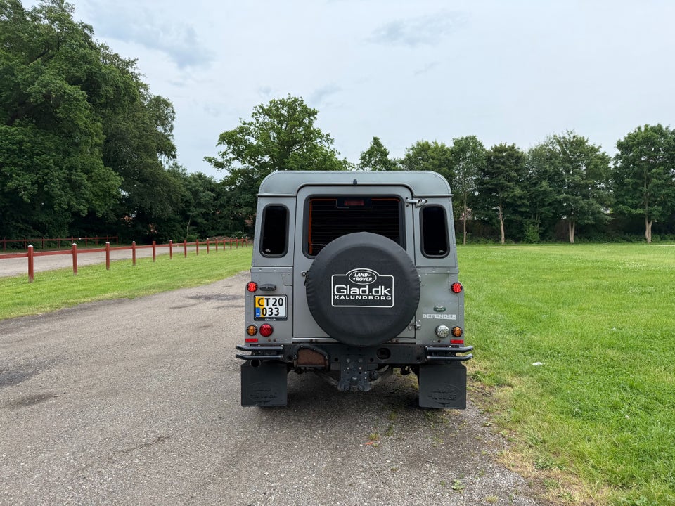 Land Rover Defender 110 2,2 TD4 110 " SW SE Van 5d