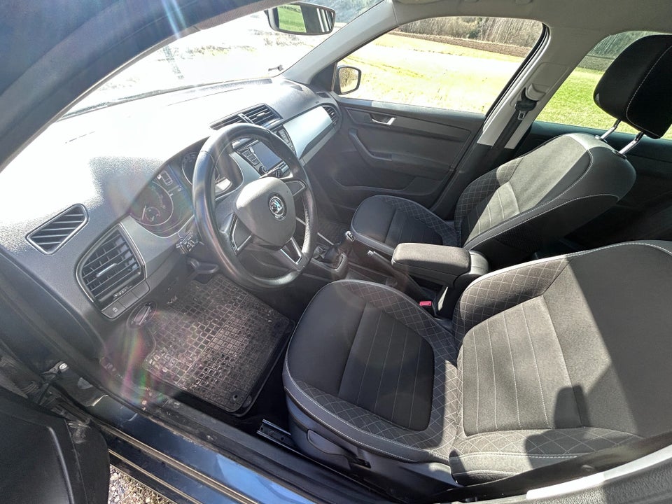 Skoda Fabia 1,0 MPi 75 Ambition Combi 5d