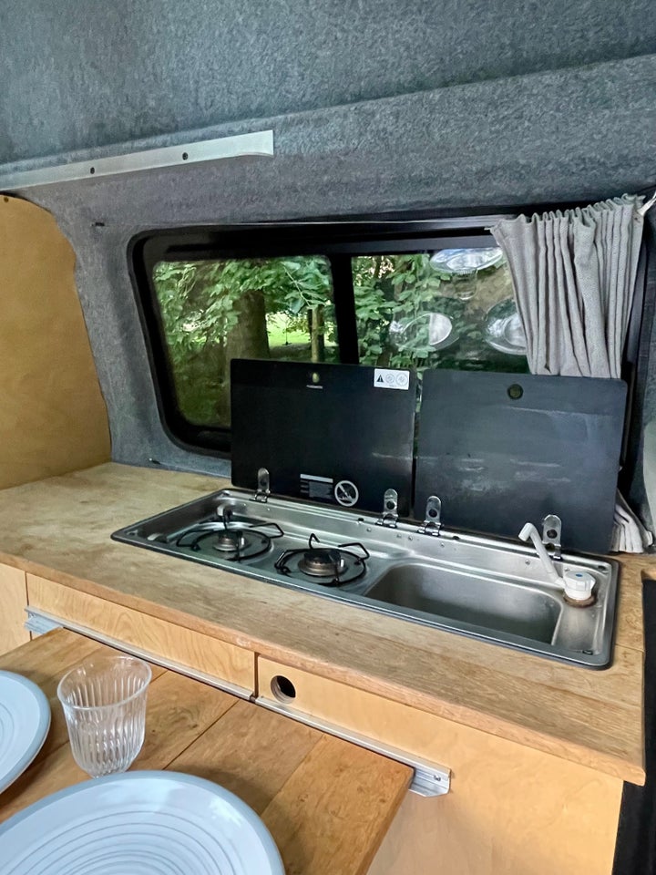 VW Transporter 2,5 TDi 174 Kombi DSG lang 5d
