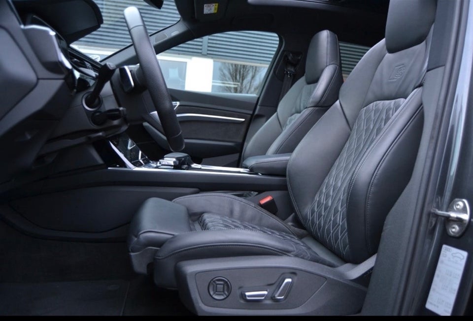 Audi e-tron 55 S-line quattro 5d