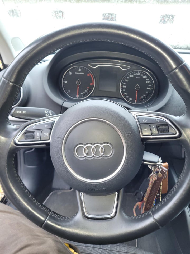 Audi A3 1,6 TDi 110 Ambition 4d