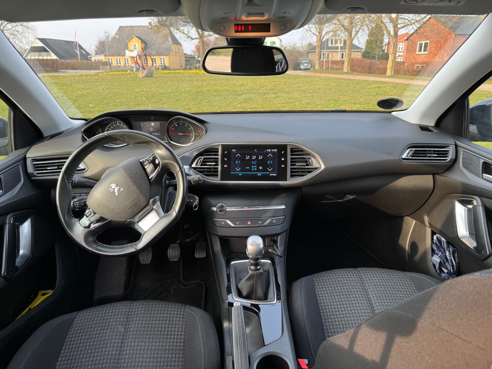 Peugeot 308 1,2 PureTech 130 Style SW 5d