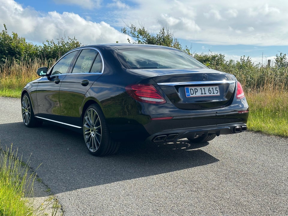 Mercedes E220 d 2,0 AMG Line aut. 4d